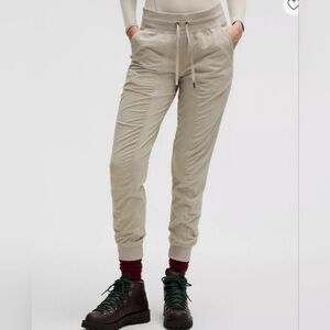 Lululemon Dance Studio Mia Rise
Jogger (Full Length) Size 8